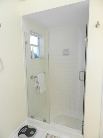 9198 Heathridge Drive, West Palm Beach, FL 33411