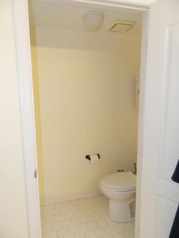 9198 Heathridge Drive, West Palm Beach, FL 33411