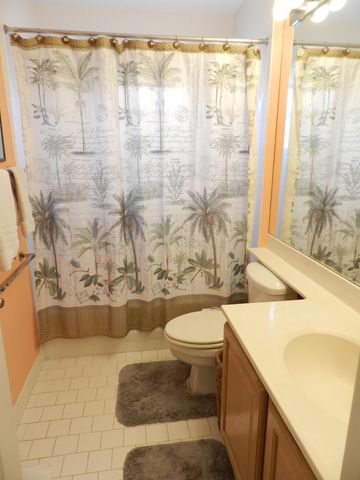 9198 Heathridge Drive, West Palm Beach, FL 33411