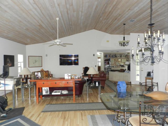 9198 Heathridge Drive, West Palm Beach, FL 33411