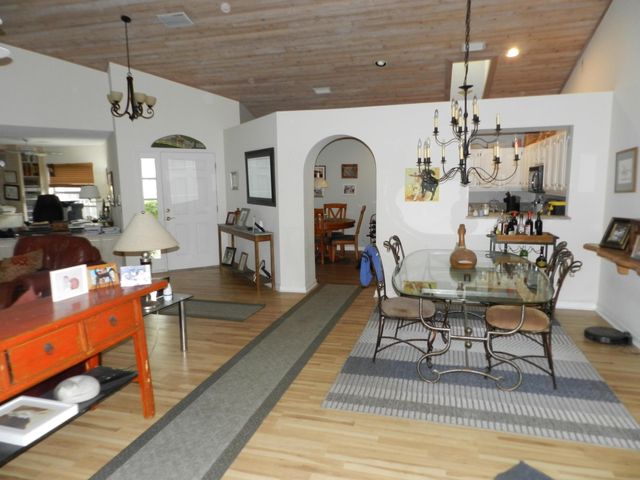 9198 Heathridge Drive, West Palm Beach, FL 33411