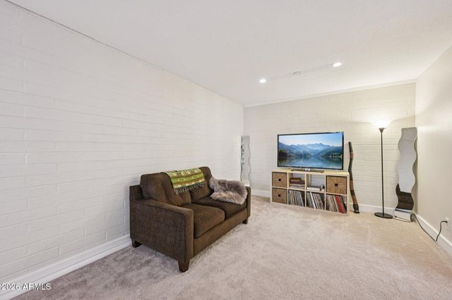 429 E LOYOLA Drive, Tempe, AZ 85282