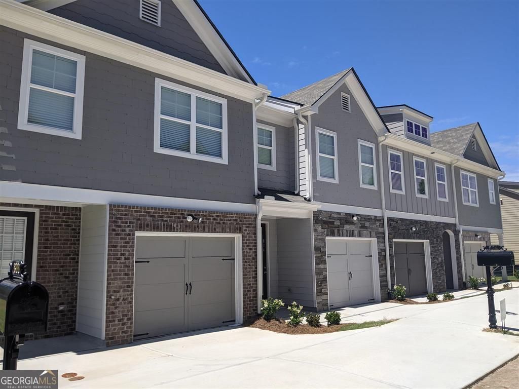 808 Belfry Terrace, Fairburn, GA 30213