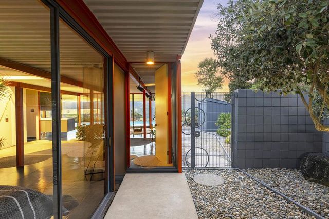 1586 Lexington Avenue, San Mateo, CA 94402