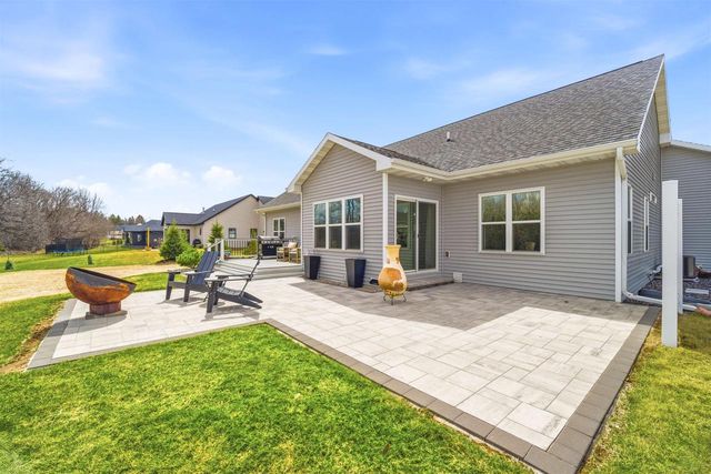 N1002 ALEXANDRA WAY, Greenville, WI 54942