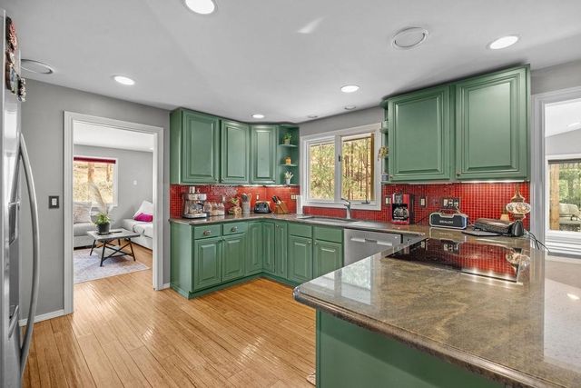 12620 N Nine Mile Rd, Nine Mile Falls, WA 99026