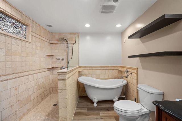 12620 N Nine Mile Rd, Nine Mile Falls, WA 99026