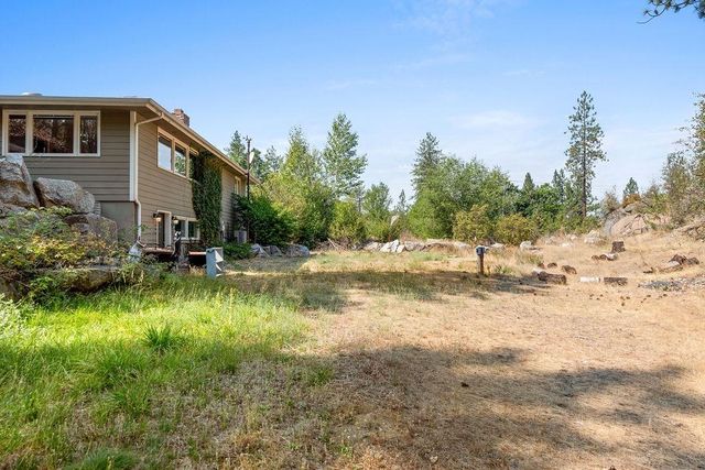 12620 N Nine Mile Rd, Nine Mile Falls, WA 99026