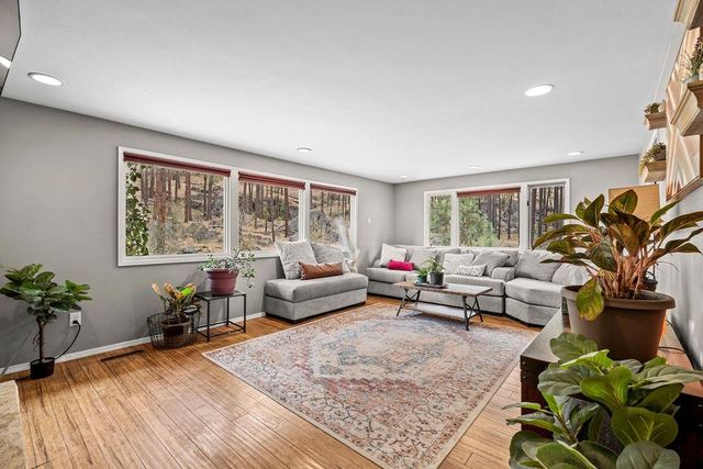 12620 N Nine Mile Rd, Nine Mile Falls, WA 99026