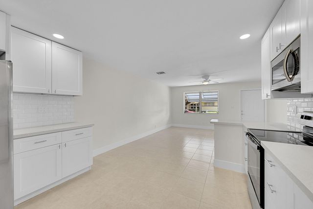 5309 NW 49th Avenue, Tamarac, FL 33319