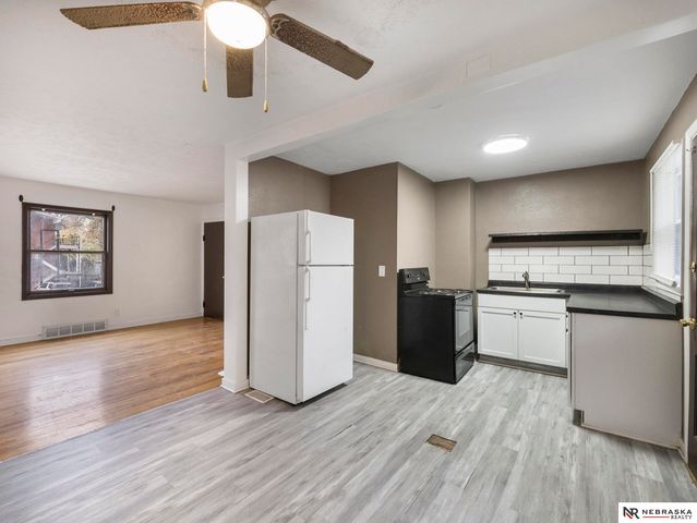 4520 Lafayette Avenue, Omaha, NE 68132