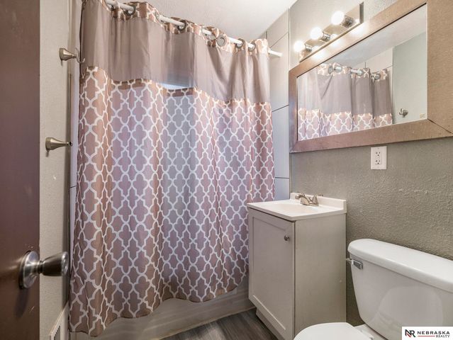 4520 Lafayette Avenue, Omaha, NE 68132