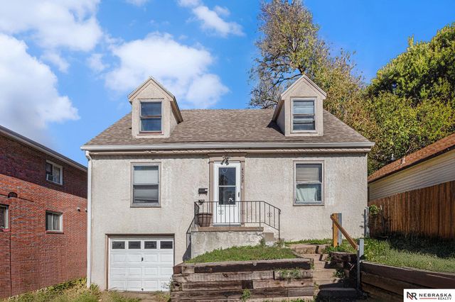 4520 Lafayette Avenue, Omaha, NE 68132