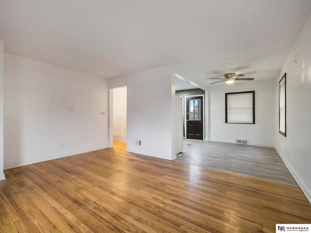 4520 Lafayette Avenue, Omaha, NE 68132