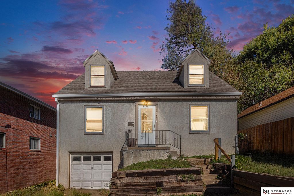 4520 Lafayette Avenue, Omaha, NE 68132