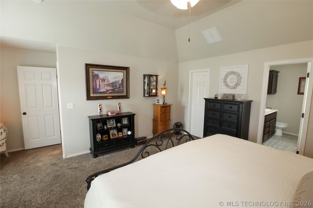 8466 Dunnwood Road, Claremore, OK 74019
