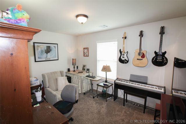 8466 Dunnwood Road, Claremore, OK 74019