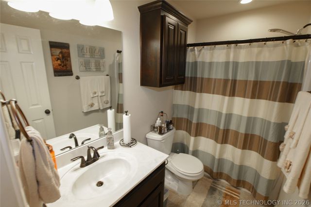 8466 Dunnwood Road, Claremore, OK 74019