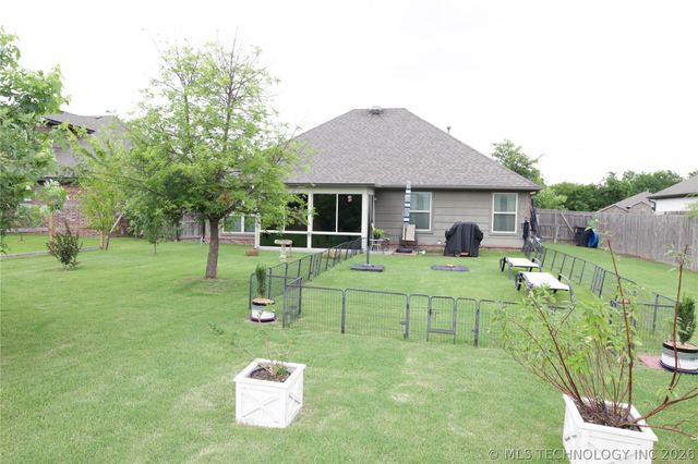 8466 Dunnwood Road, Claremore, OK 74019