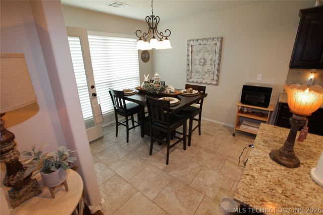 8466 Dunnwood Road, Claremore, OK 74019