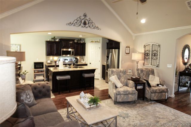 8466 Dunnwood Road, Claremore, OK 74019