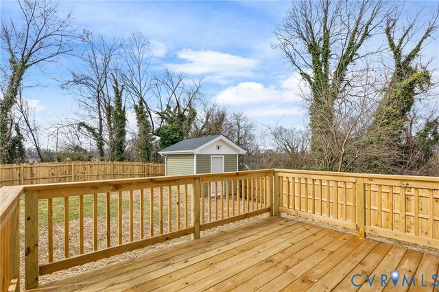 546 Clinton St, Petersburg, VA 23803