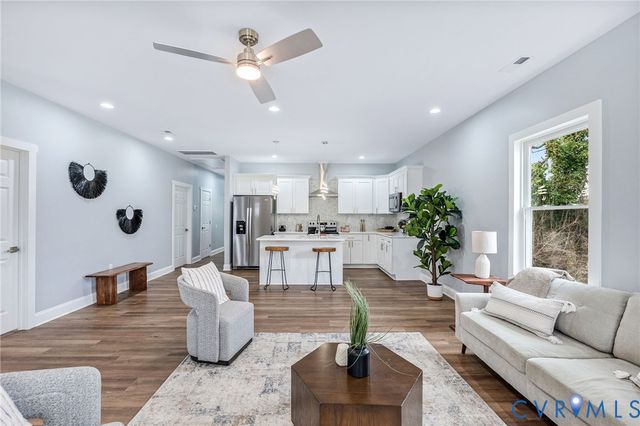 546 Clinton St, Petersburg, VA 23803