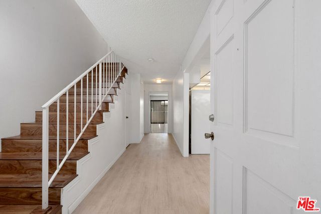 2519 Kansas Avenue 107, Santa Monica, CA 90404