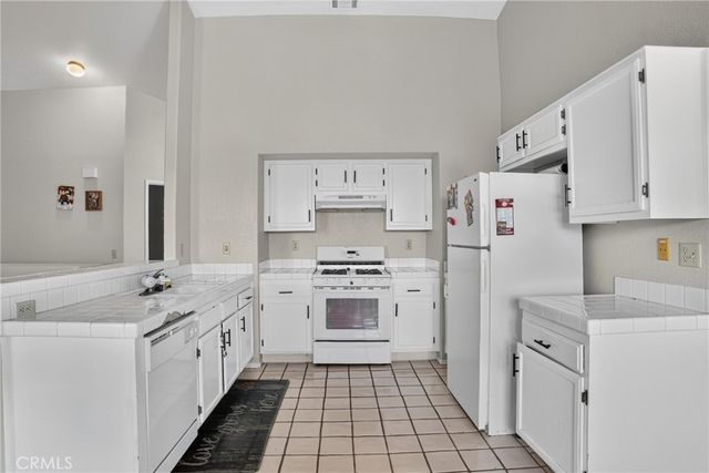 2816 Owens, Rosamond, CA 93560
