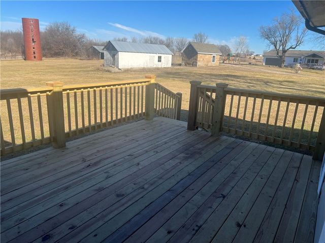 14096 Mitchell Court, Basehor, KS 66007