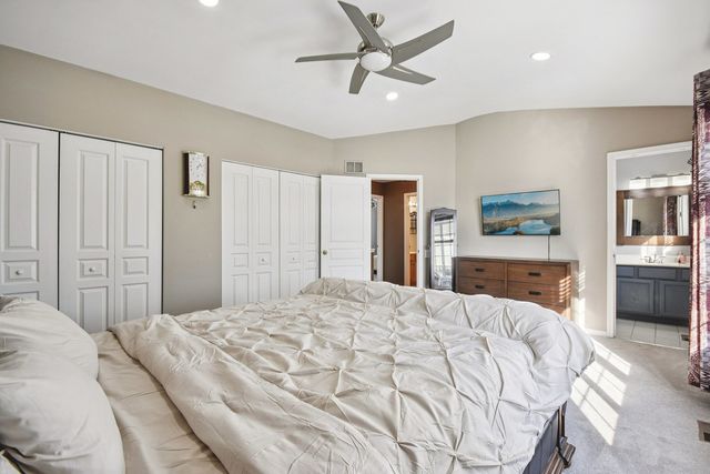 521 Ivory Lane, Bartlett, IL 60103