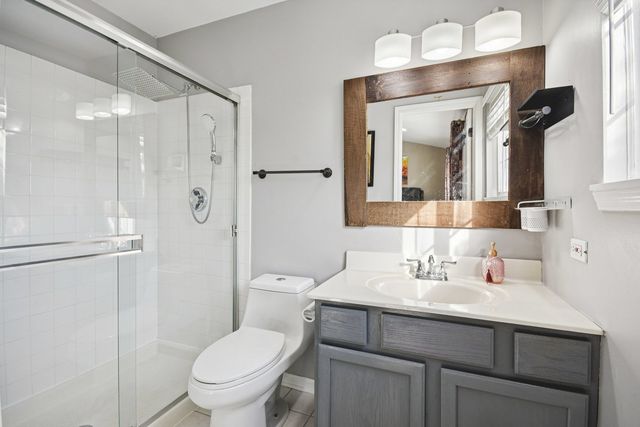 521 Ivory Lane, Bartlett, IL 60103