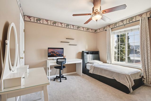 521 Ivory Lane, Bartlett, IL 60103