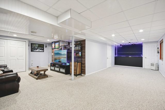 521 Ivory Lane, Bartlett, IL 60103