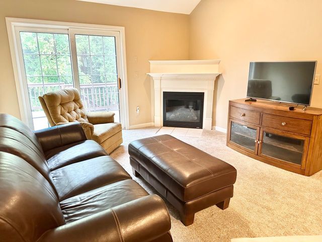 28 Penacook Terrace, Merrimack, NH 03054