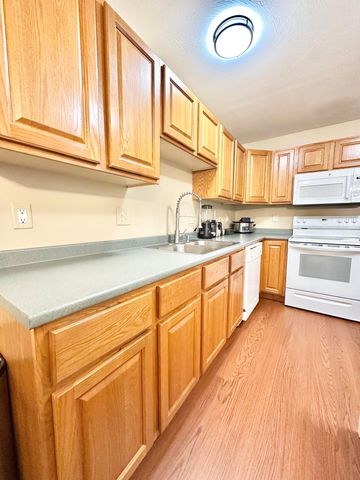 28 Penacook Terrace, Merrimack, NH 03054