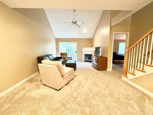 28 Penacook Terrace, Merrimack, NH 03054