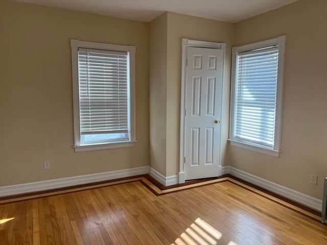 137 Crawford Street, Lowell, MA 01854