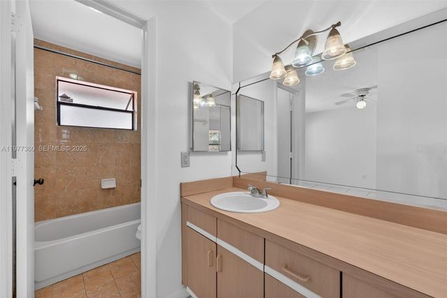 7680 SW 156th Ct B115, Miami, FL 33193