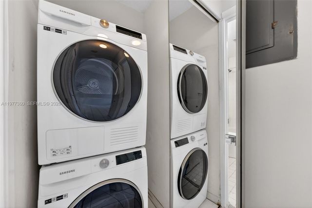 7680 SW 156th Ct B115, Miami, FL 33193