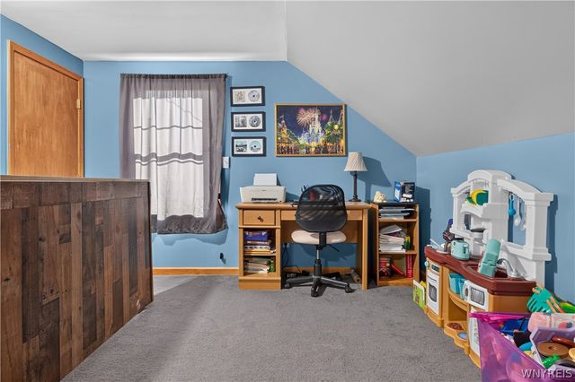 8306 Pershing Avenue, Niagara Falls, NY 14304