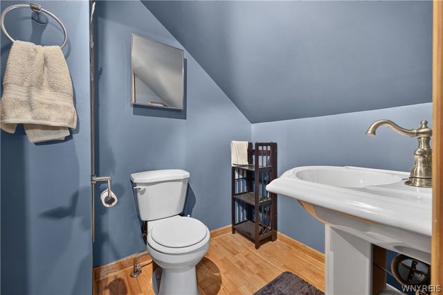 8306 Pershing Avenue, Niagara Falls, NY 14304