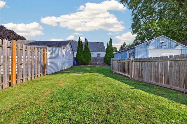 8306 Pershing Avenue, Niagara Falls, NY 14304