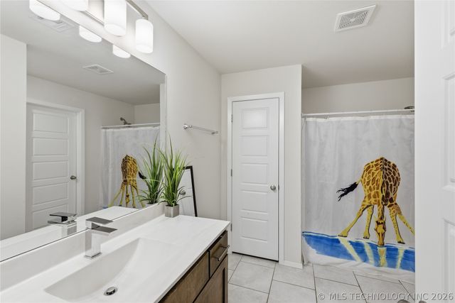 9465 E 135th Street S, Bixby, OK 74008
