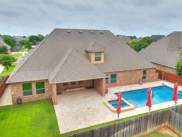 4232 Hackney Wick Road, Norman, OK 73072