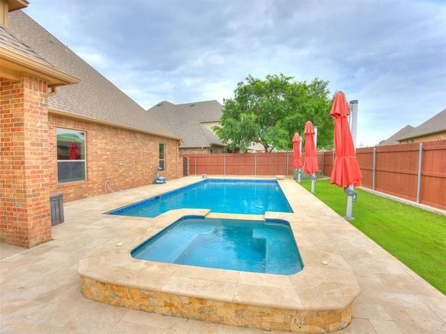 4232 Hackney Wick Road, Norman, OK 73072