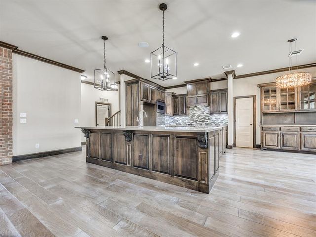 4232 Hackney Wick Road, Norman, OK 73072