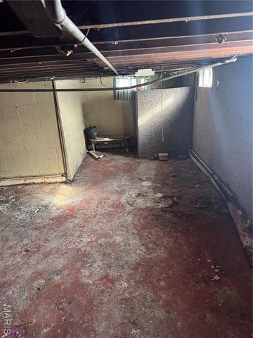 1010 E Olive Street, Staunton, IL 62088