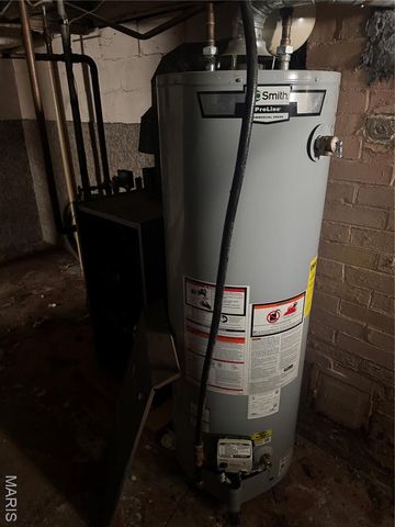 1010 E Olive Street, Staunton, IL 62088