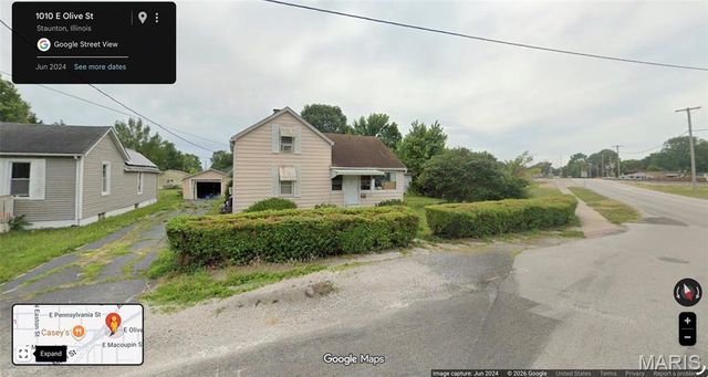 1010 E Olive Street, Staunton, IL 62088